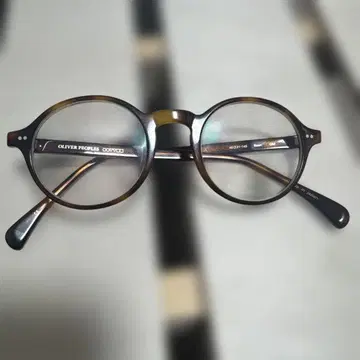 올리버 피플스 A023-126 브라운 라운드 안경