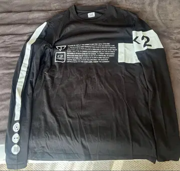 C.P.Company 씨피 컴퍼니 긴팔 티셔츠 블랙