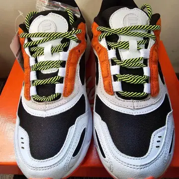 FILA 스니커즈 SCANDAL 콜라보