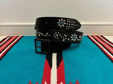 스터드 벨트 블랙 플라워 패턴