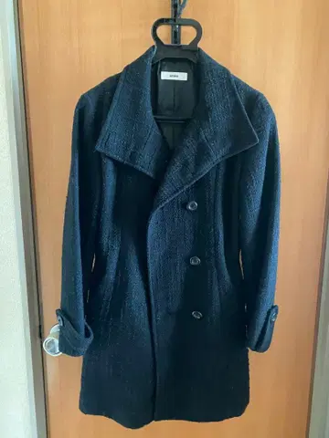 ARIES 블랙 체스터 코트