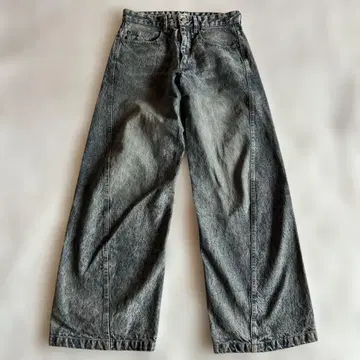 VINTAGE WASHED CURVED FLARE BAGGY DENIM