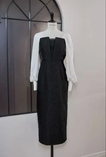 Crillon Crystal Pearl Jaquard Dress