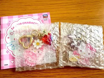 산리오 반짝반짝 후르츠 참 키티 2개 세트