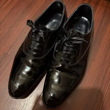 에드워드 그린 에나멜 슈즈 사이즈 8 블랙 26.5cm