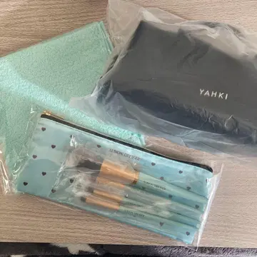 알비온 드레서 미개봉 파우치. 브러쉬 세트. 핸드 타월