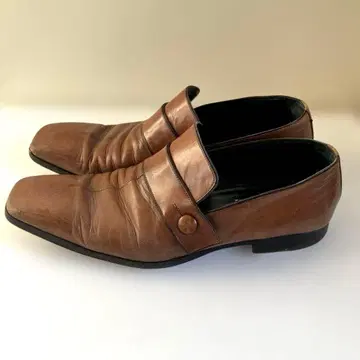 입생로랑 리브 고슈 가죽 슈즈