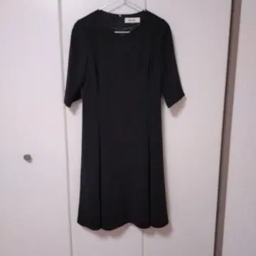 LAISSE PASSE 레스 빠세 원피스