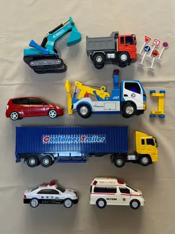 토이코 프릭션&사운드 시리즈 순찰차 구급차 각종 차량 세트