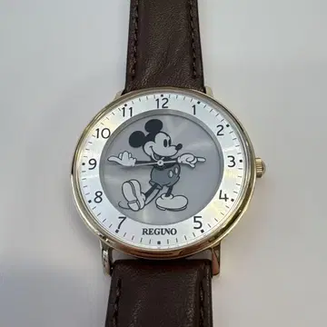[ 새상품급 ] REGUNO 솔라 워치 미키마우스