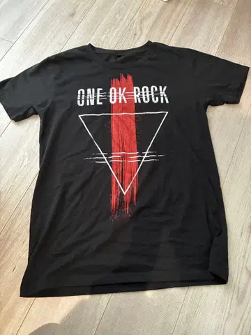 ONE OK ROCK 티셔츠 블랙 L 사이즈