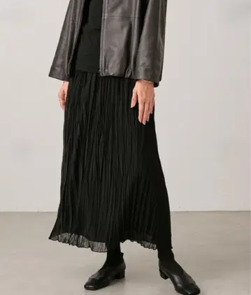 비어즐리 랜덤 플리츠 천축 스커트 블랙