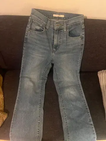 리바이스 하이 웨이스트 크롭 플레어 24인치