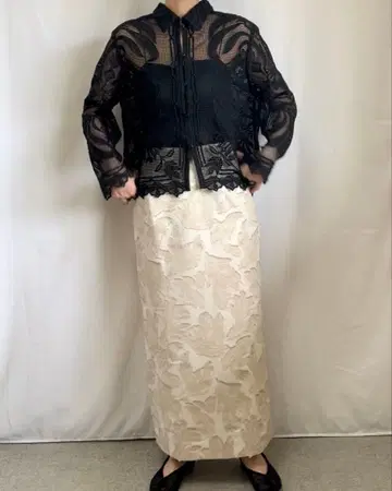 I 라인 스커트 컷 자카드 새상품