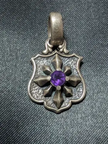 Bill Wall Leather 자수정 부착 펜던트