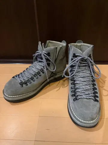 White Mountaineering x Danner 부츠 다너