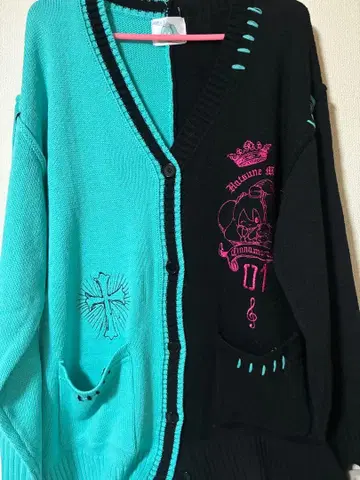 하츠네 미쿠 x 시나모롤 가디건