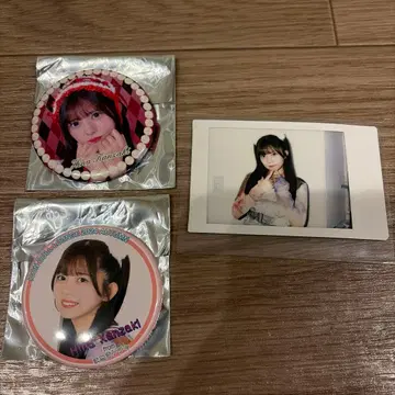 카미사키 히나 마네키 케차 폴라로이드 캔뱃지