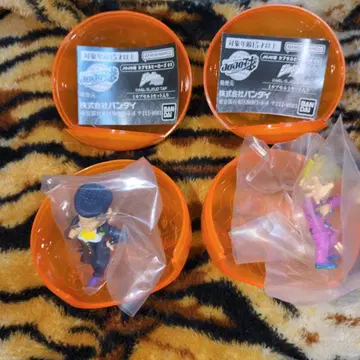 죠죠의 기묘한 모험 JOJO구 캡슐 히어로즈02 죠스케 죠르노 2종