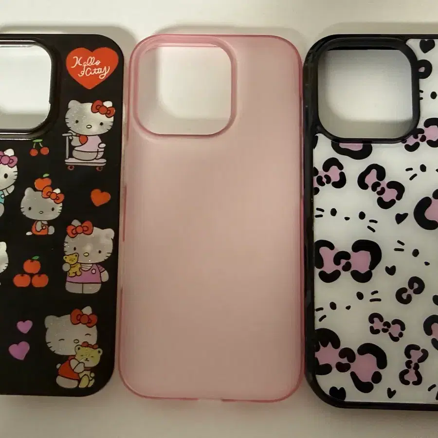 SKYLRK Shibuya pop up limited iPhone 16 Pro case Black, Green