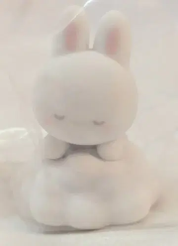 하얗고 폭신한 구름에서 낮잠 시크릿 마스코트 치어리참