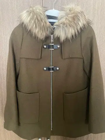 ZARA woman 퍼 코트 카키 올리브 그린