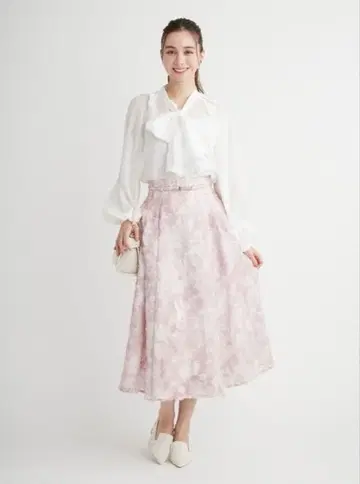 [새상품급] 벨트 포함 플라워 JQ 스커트 핑크 36 셀포드