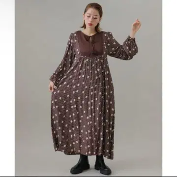 [미사용 새상품] 서니라벨 플라워 믹스 새틴 도트 원피스 브라운