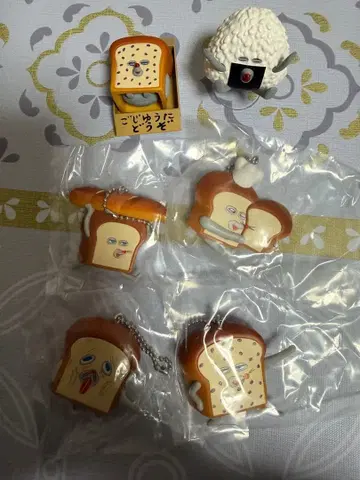 빵 도둑 가챠가챠 4개 세트 + 2개