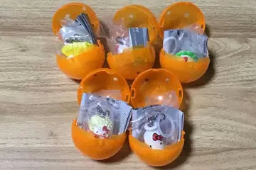 [ 컴플리트 ] 키티 아메리칸 디자인 메지루시 액세서리 가챠