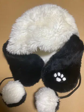 스누피 SNOOPY USJ 유니버셜 발바닥 자수 귀도리 모자