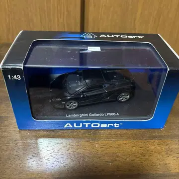 오토아트 1/43 LP560-4 가야르도 블랙