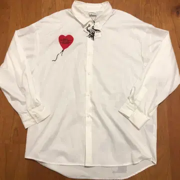 미사용 새상품 반크시 전시회 디자인 긴팔 셔츠 화이트