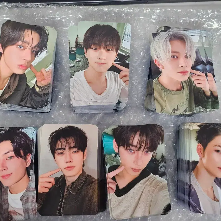 ILLIT Not Cute Anymore Weverse Album 20 on Bunjang Global Site.