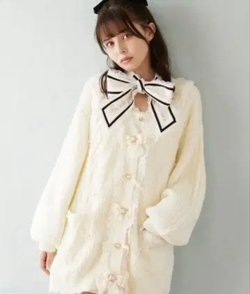 LIZLISA 보타이 리본 블라우스