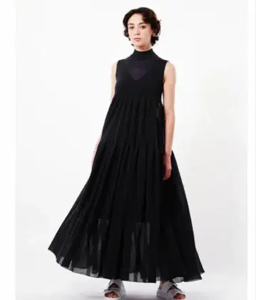 CFCL 캐스케이드 드레스 네이비 슬리브리스 원피스