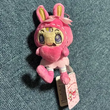 메조피아노 x 헬로키티 마스코트 베리에짱 산리오 나루미야