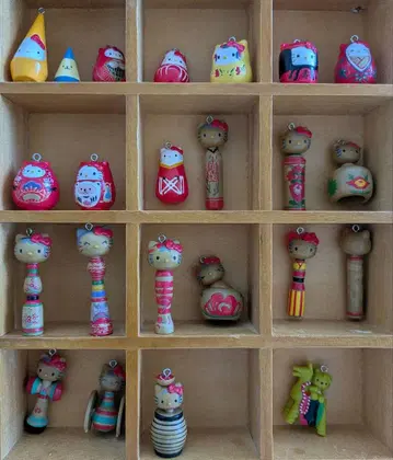 식품 완구 잡화 고향 기행 하로키티 달마 코케시 헬로키티