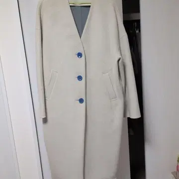 엔폴드 롱 코트 파란 버튼