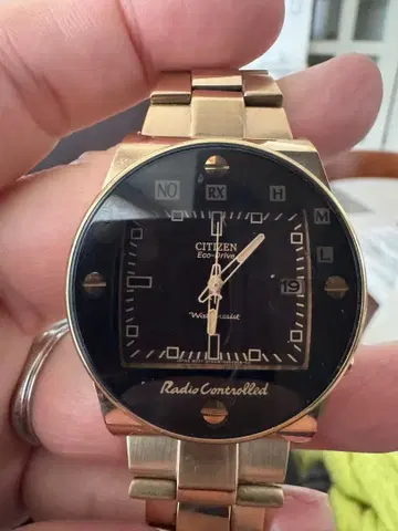 CITIZEN 에코 드라이브 해외 모델 솔라 손목시계 골드