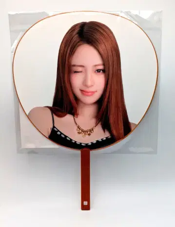 르세라핌 2025 이지 크레이지 핫 앙코르 인 재팬 윤진 부채