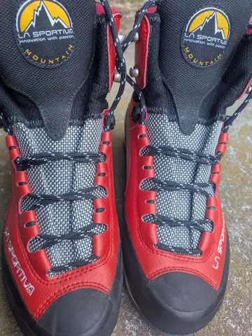 LA SPORTIVA 등산화 사이즈 38 레드 여성용
