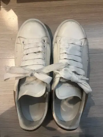 알렉산더 맥퀸 스니커즈