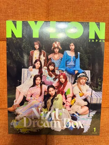 NYLON JAPAN 2022년 1월호 NiziU Dream Box