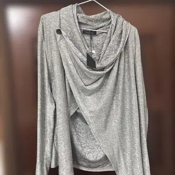 미사용 새상품 Tornado Mart 그레이 드레이프 상의