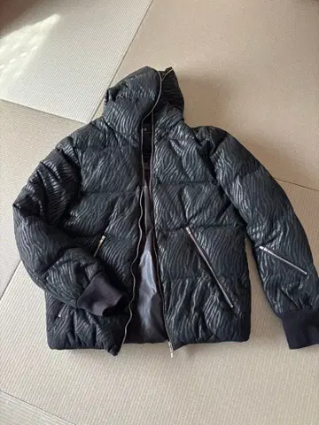 H.N.B.M. 블랙 다운 자켓 사이즈 3