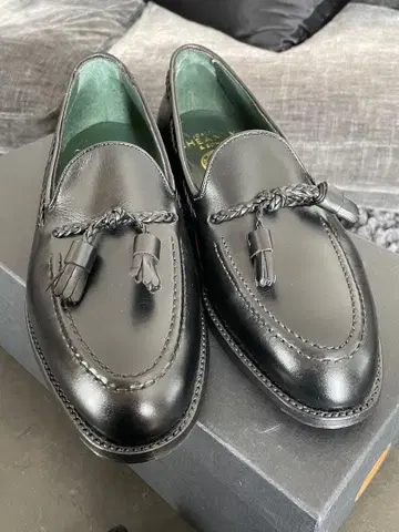 JOSEPH CHEANEY 조셉 치니 태슬 로퍼 6.5 F