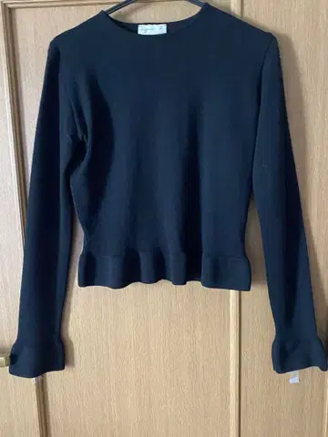 아그네스 베 긴팔 스웨터