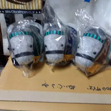경마 봉제 인형 [ 메지로 맥퀸호 3두 세트 ]