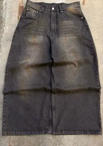 [ 완판템 ] BELVET Mud-Washed Baggy Denim M